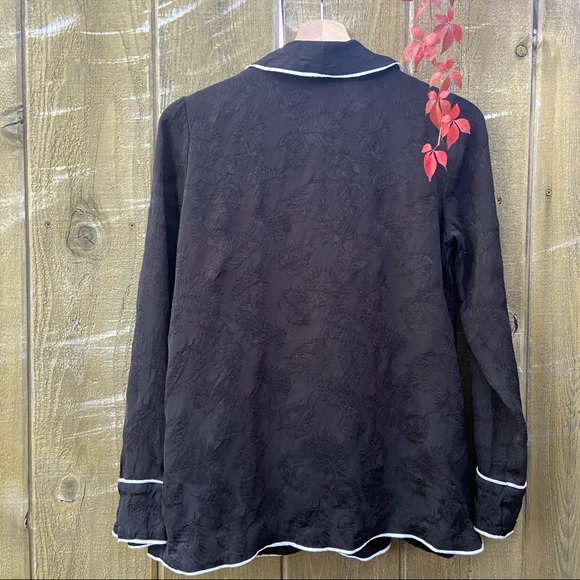 Vintage Black and White Botanical Jacquard Blazer 🌿 - Picture 4 of 11